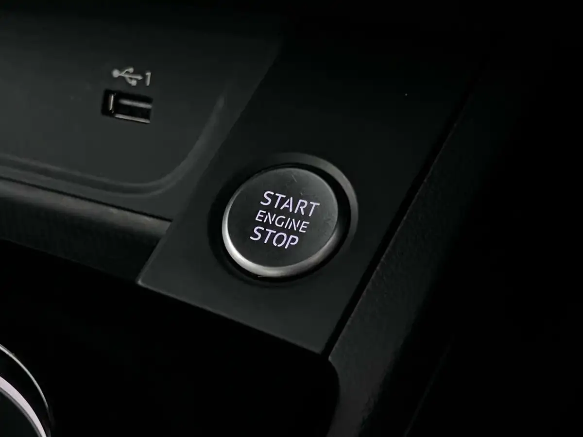 2020-audi-a4-20-35-tfsi-black-edition-big-37