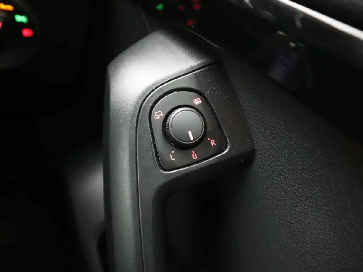 2020-seat-ateca-20-tsi-fr-black-edition-big-27