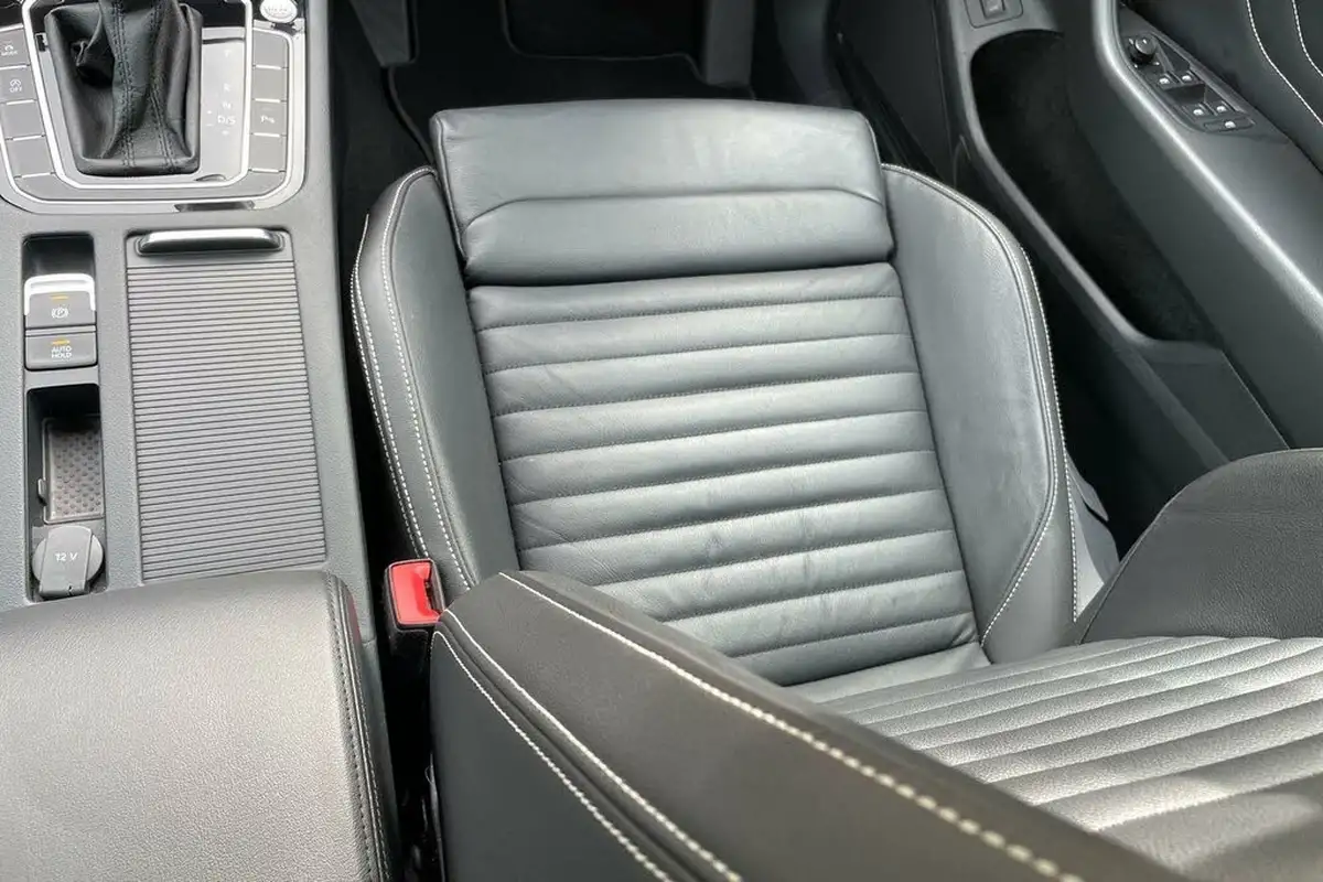 2022-volkswagen-passat-15-tsi-sel-estate-5d-dsg-big-31