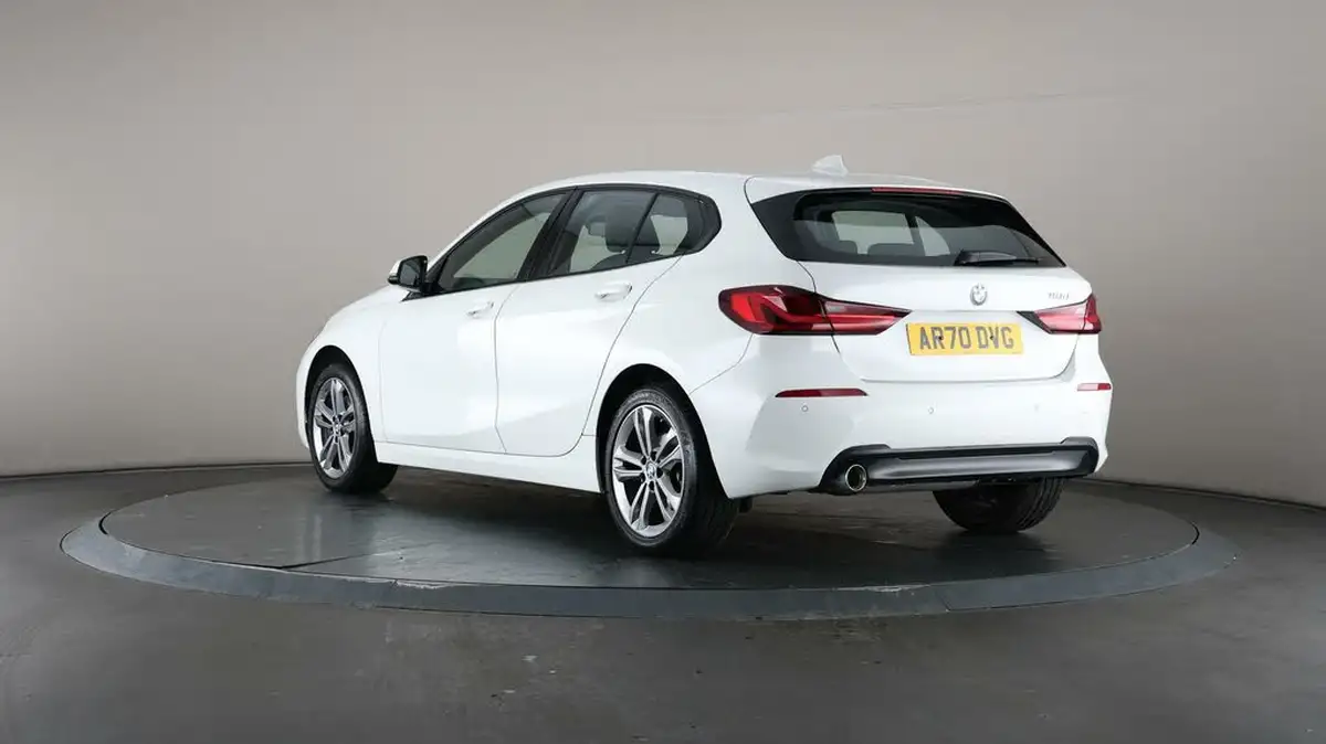 2021-bmw-1-series-15td-116d-sport-lcp-big-65