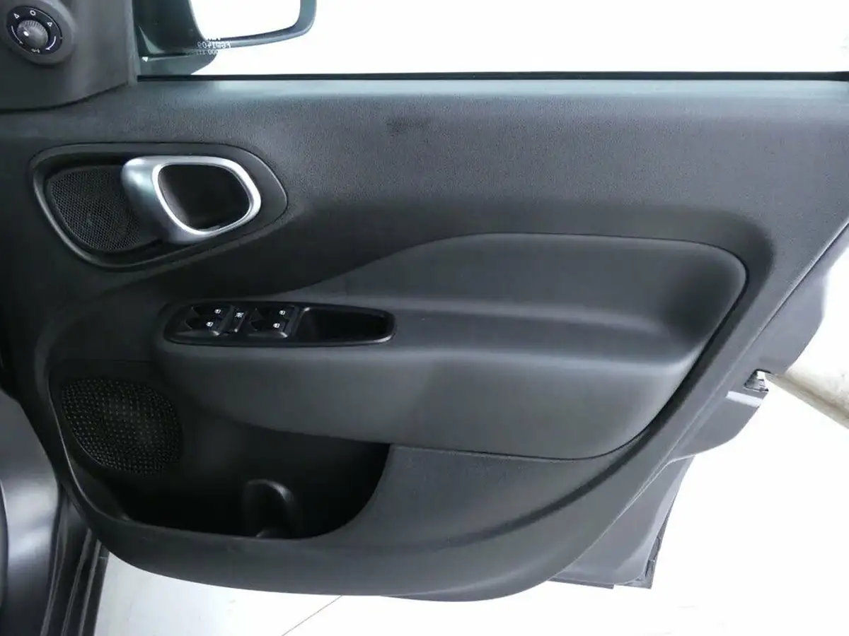 2021-fiat-500l-14-sport-ss-big-22