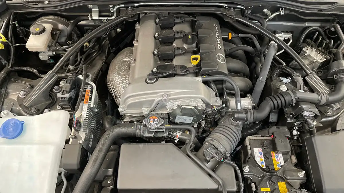 2023-mazda-mx-5-20-exclusive-line-roadster-big-15