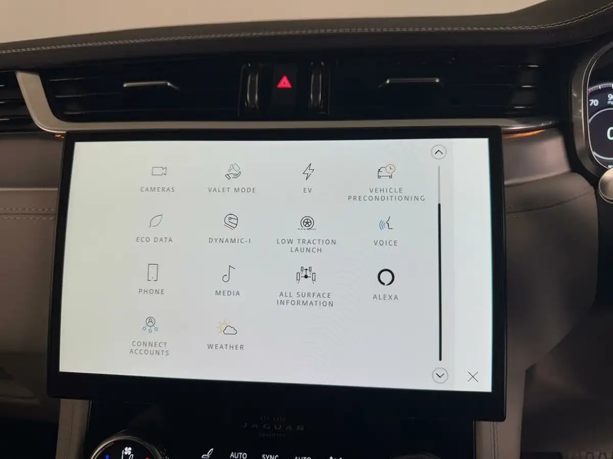 2022-jaguar-f-pace-20-p400e-r-dynamic-s-big-39