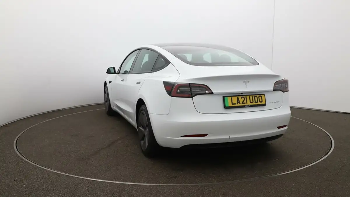2021-tesla-model-3-e-long-range-4x4-big-51