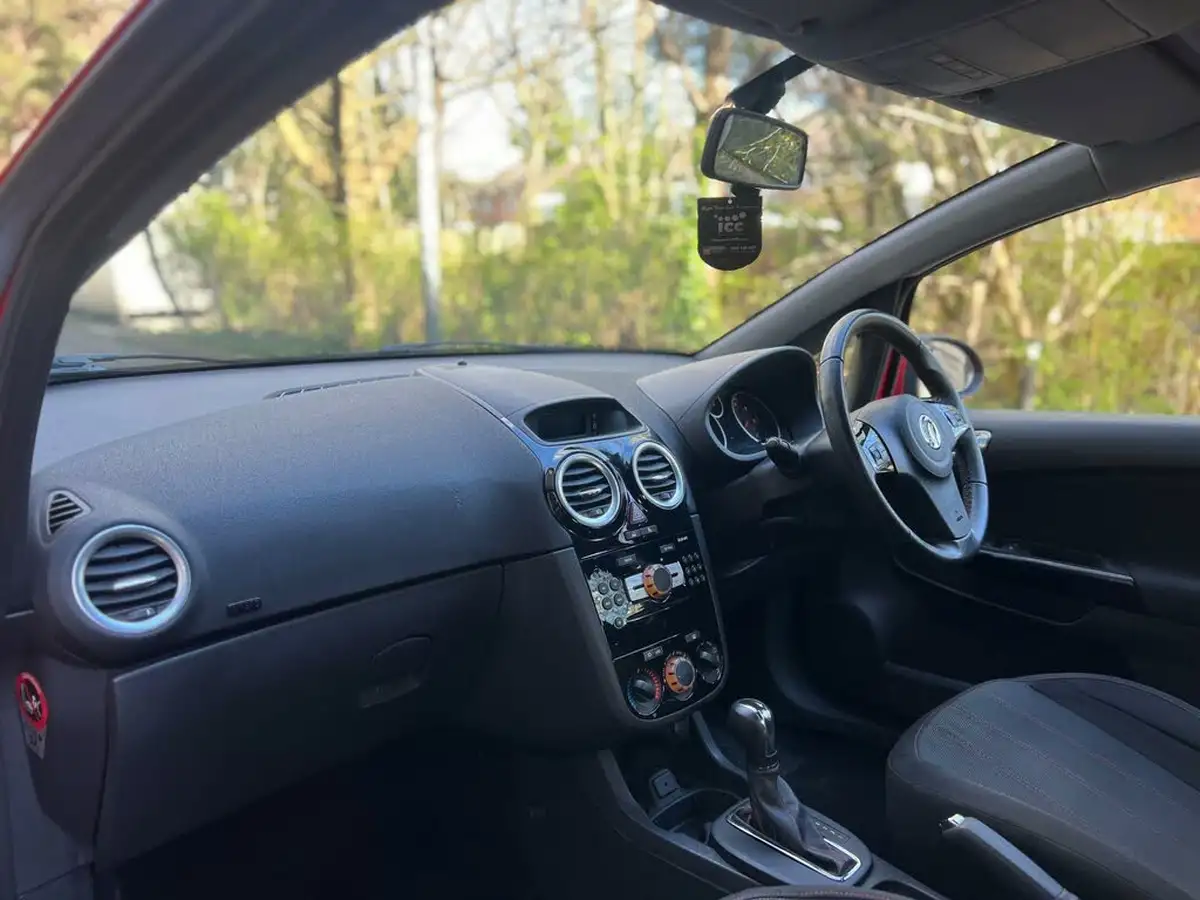 2012-vauxhall-corsa-14-sxi-ac-5d-auto-big-15