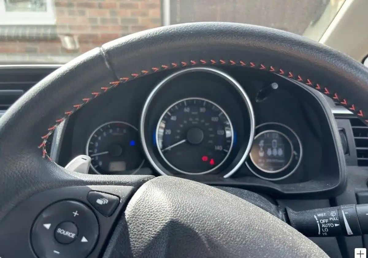 2019-honda-jazz-15-i-vtec-sport-cvt-big-8