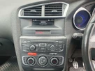 2013-citroen-ds4-20hdi-dsport-small-32