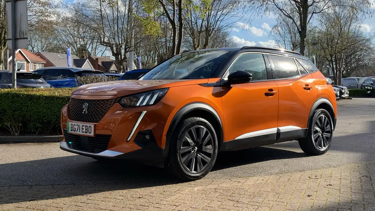 2021-peugeot-2008-suv-e-gt-premium-big-6