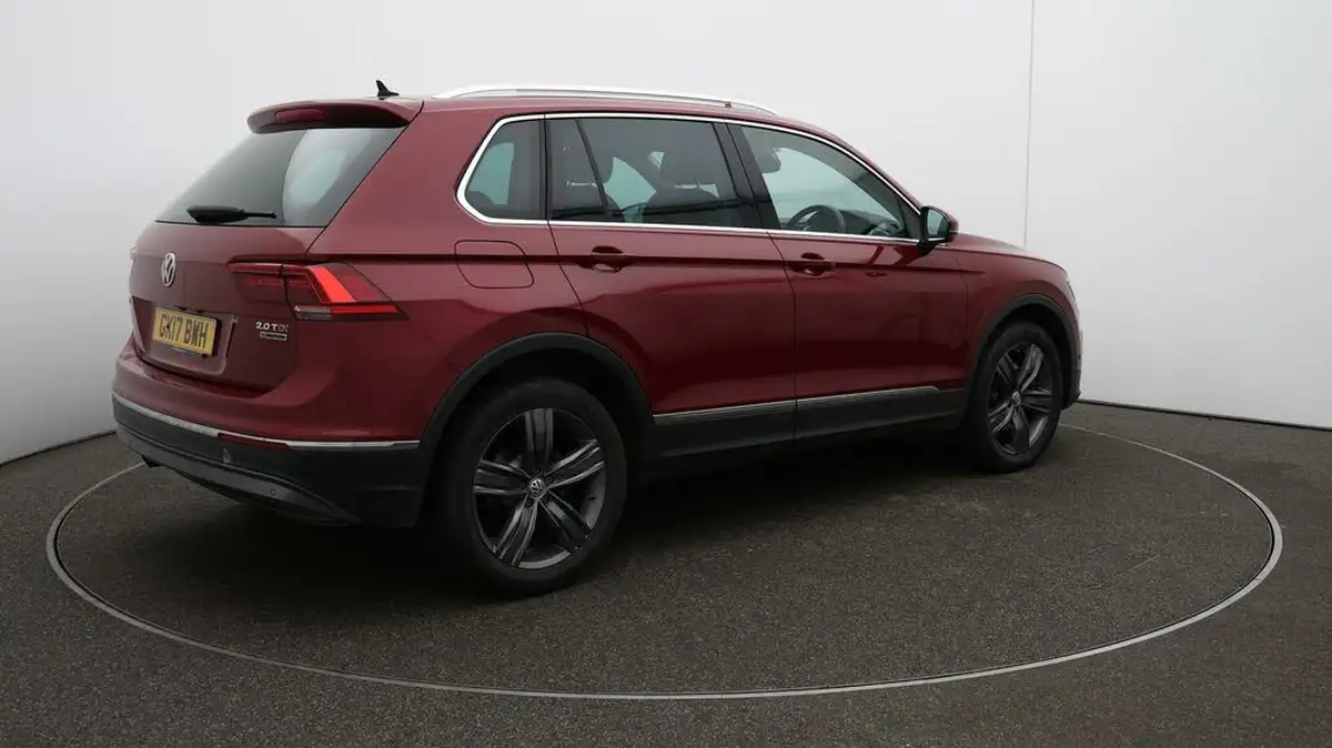 2017-volkswagen-tiguan-20tdi-sel-190ps-4motion-bmt-ss-dsg-big-48