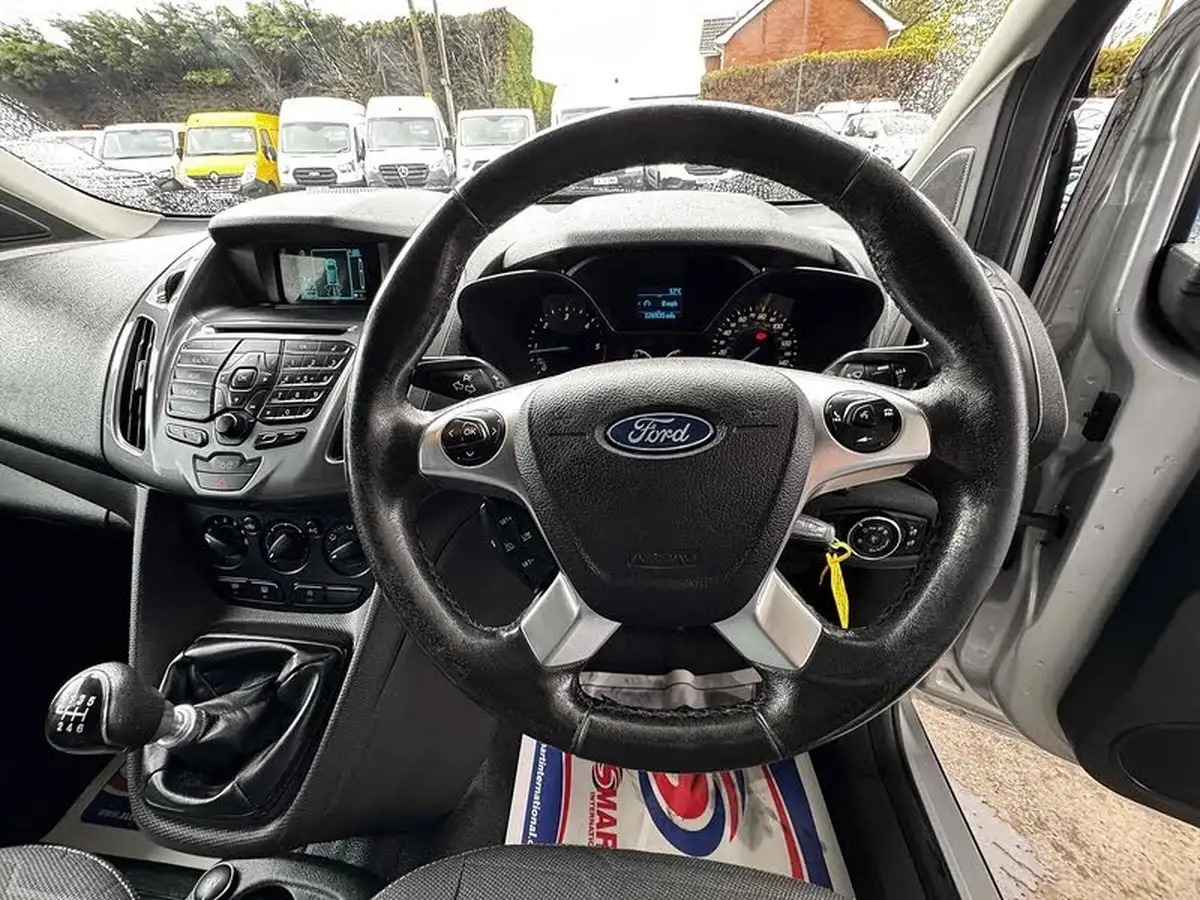 2017-ford-transit-connect-15tdci-l2-240-limited-big-29