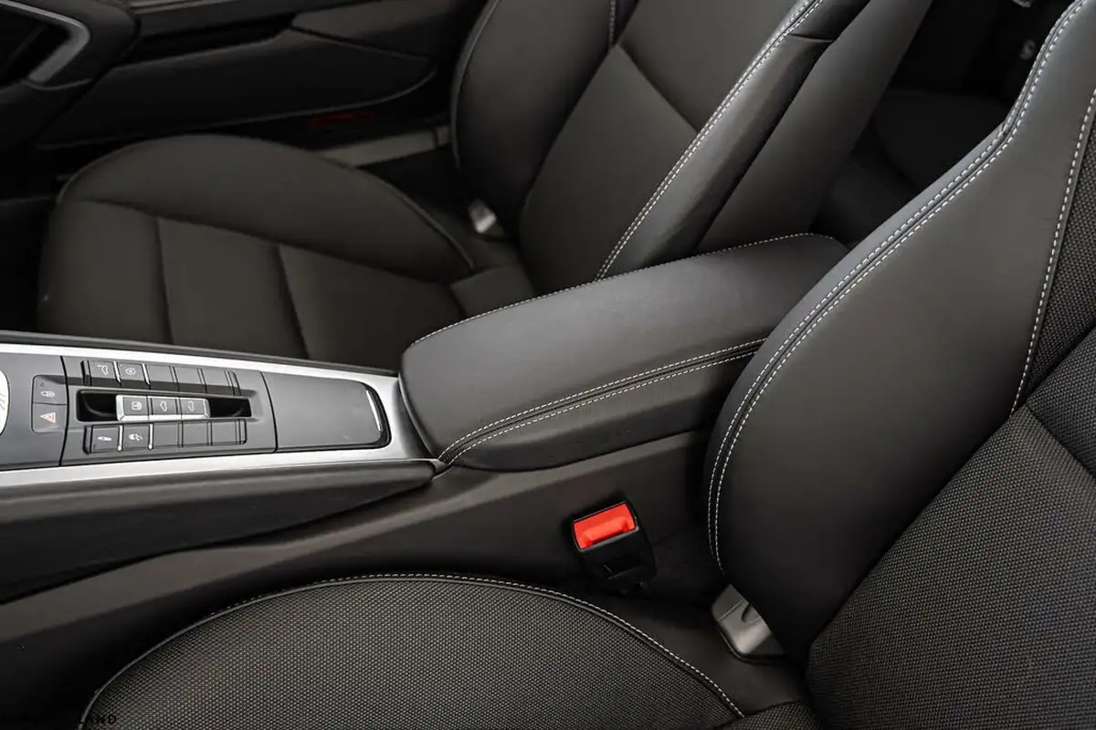 2018-porsche-911-30-carrera-4-s-420bhp-4-s-coupe-pdk-big-21