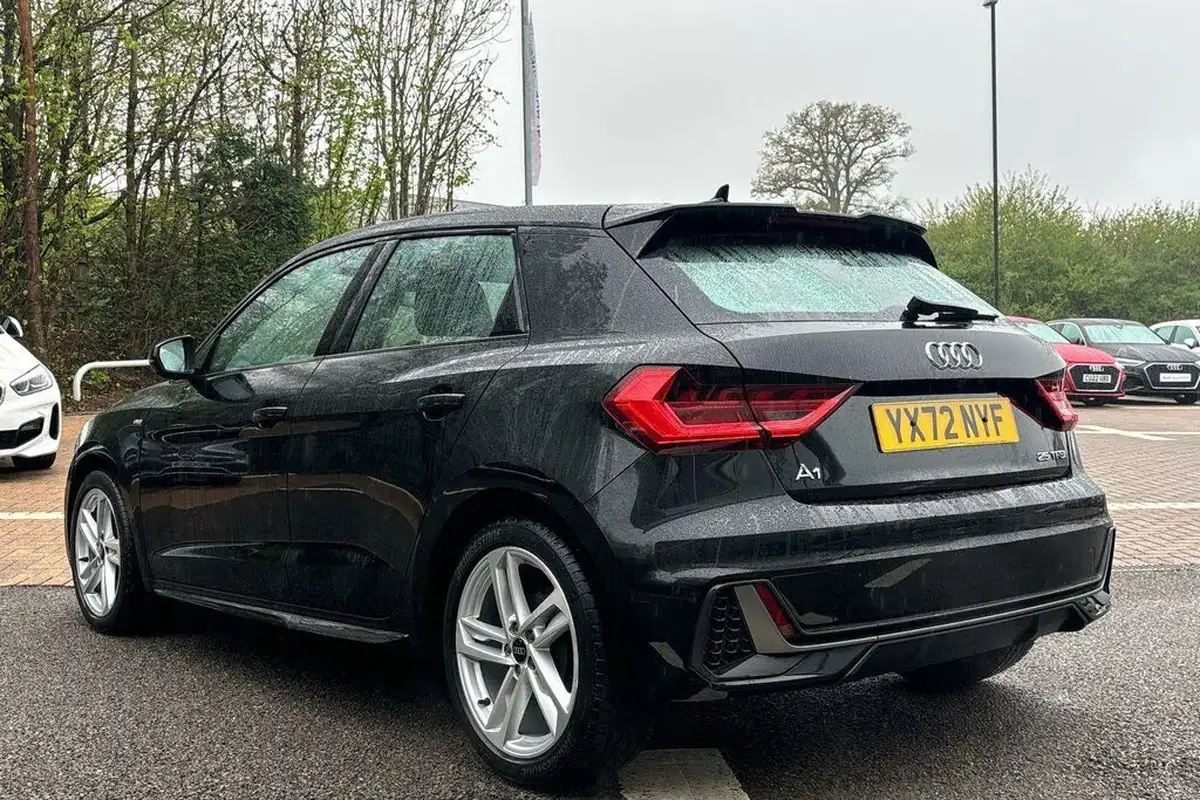 2022-audi-a1-10-25-tfsi-s-line-tronic-big-7