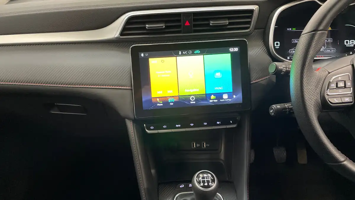 2023-mg-zs-suv-15-vti-tech-exclusive-big-11
