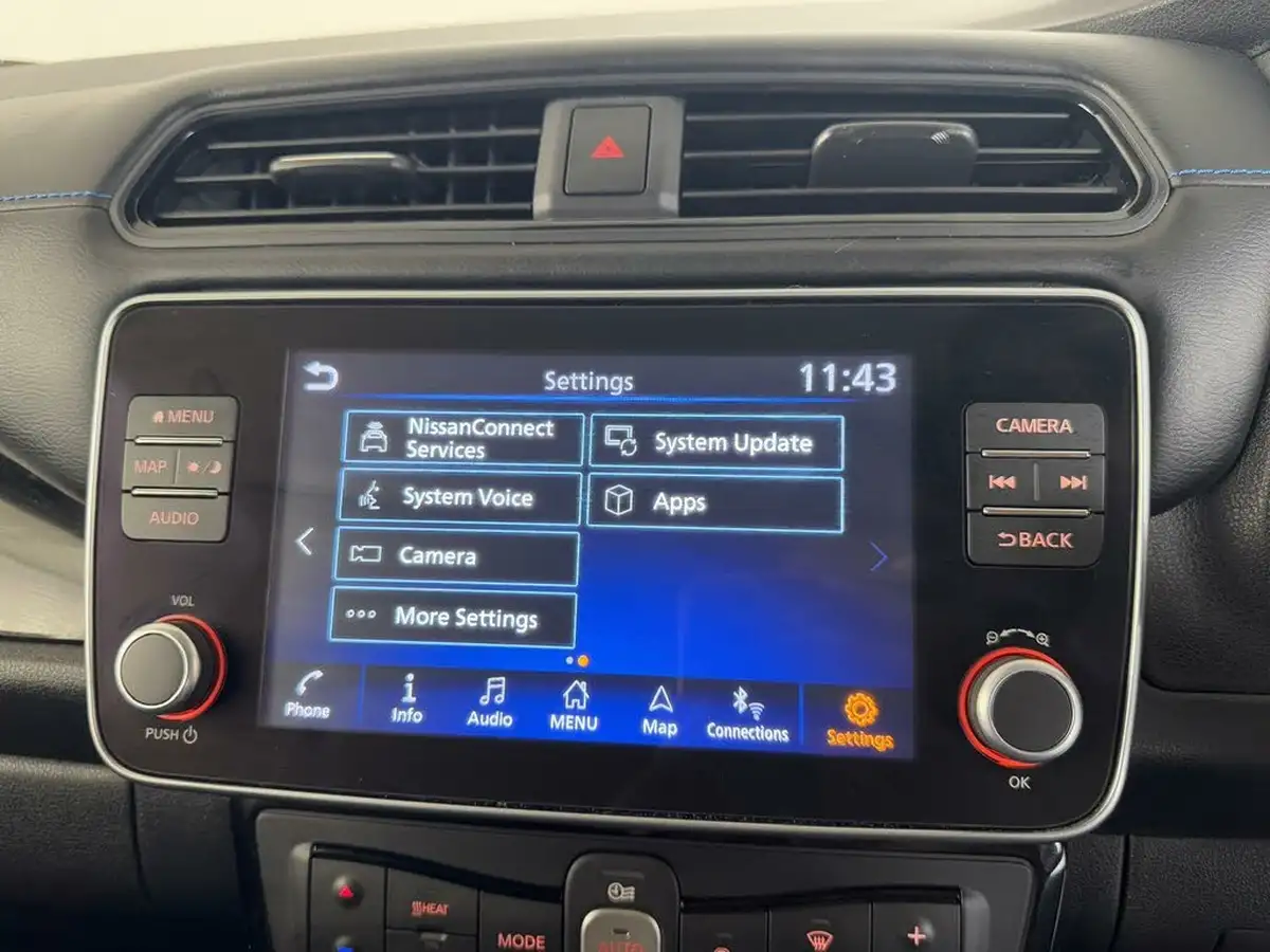 2023-nissan-leaf-e-tekna-39kwh-big-46