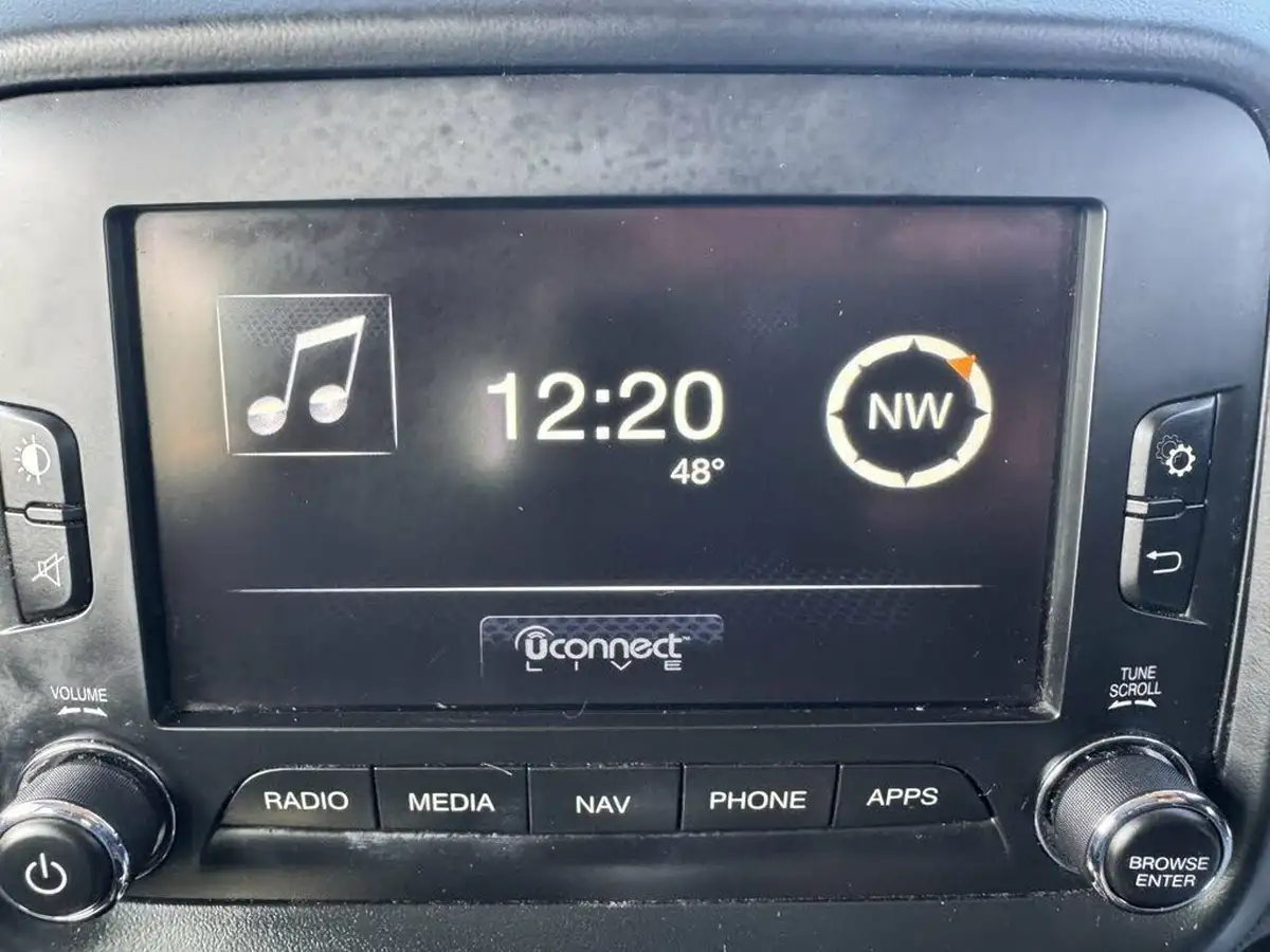 2015-jeep-renegade-16-multijet-ii-limited-ss-big-63