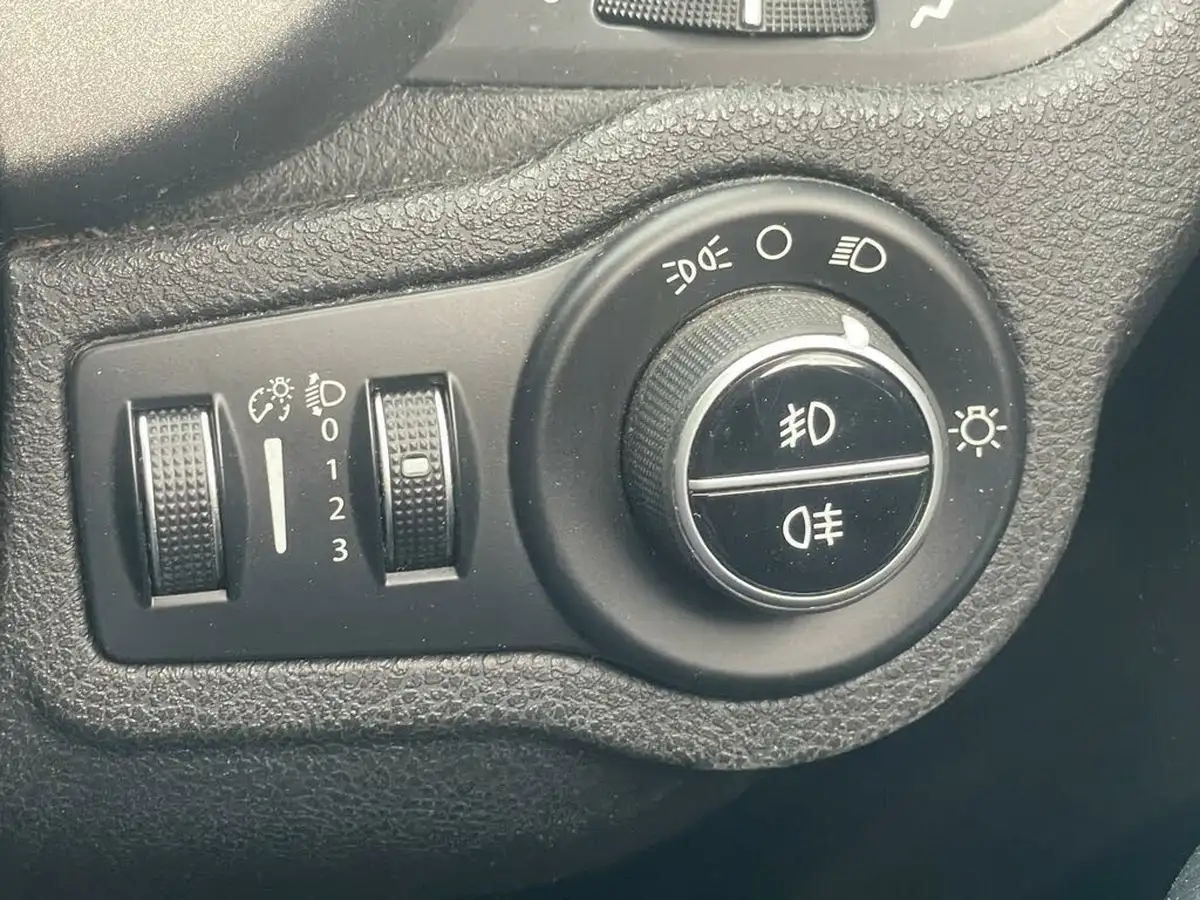 2015-fiat-500x-20multijet-ii-cross-plus-opening-edition-big-5