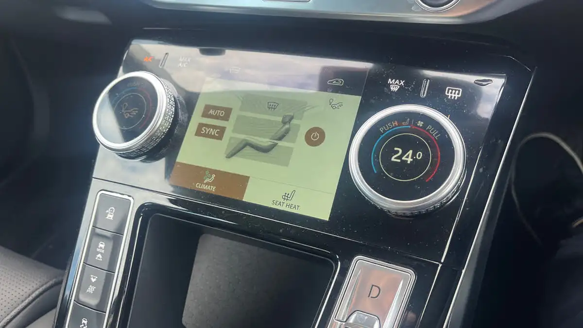 2022-jaguar-i-pace-ev400-hse-big-28