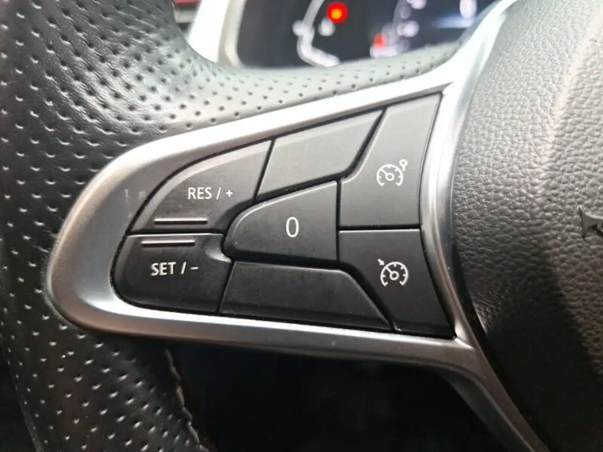 2022-renault-captur-13-tce-rs-line-big-11