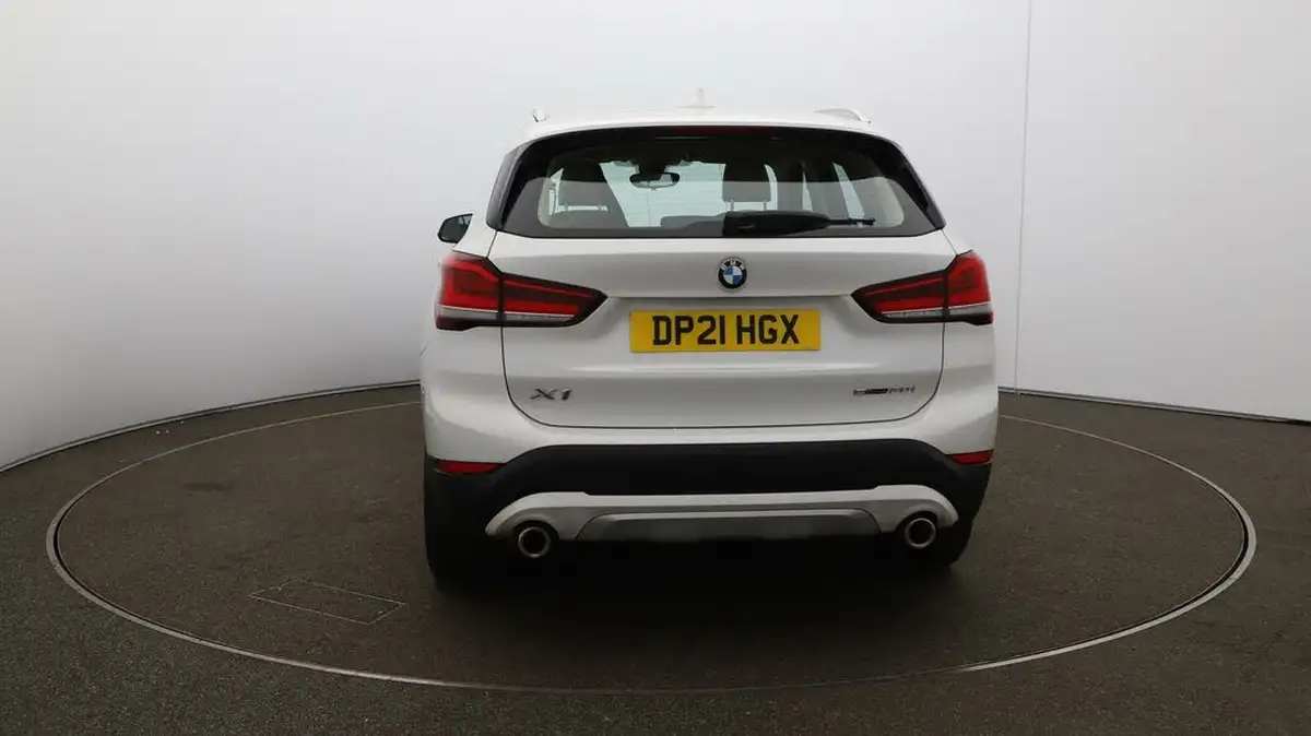 2021-bmw-x1-20-sdrive20i-xline-big-51