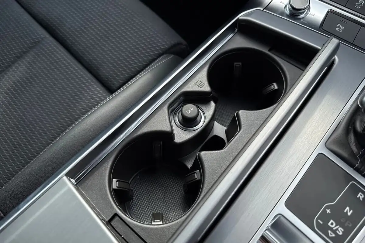 2024-audi-a6-saloon-20-50-tfsi-e-s-line-big-54