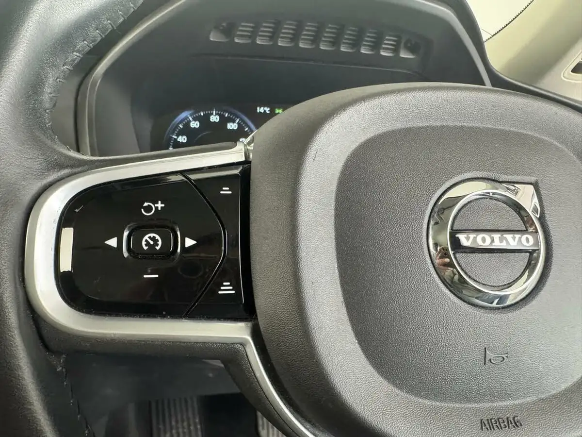 2021-volvo-xc90-20-t8-inscription-expression-455bhp-big-29