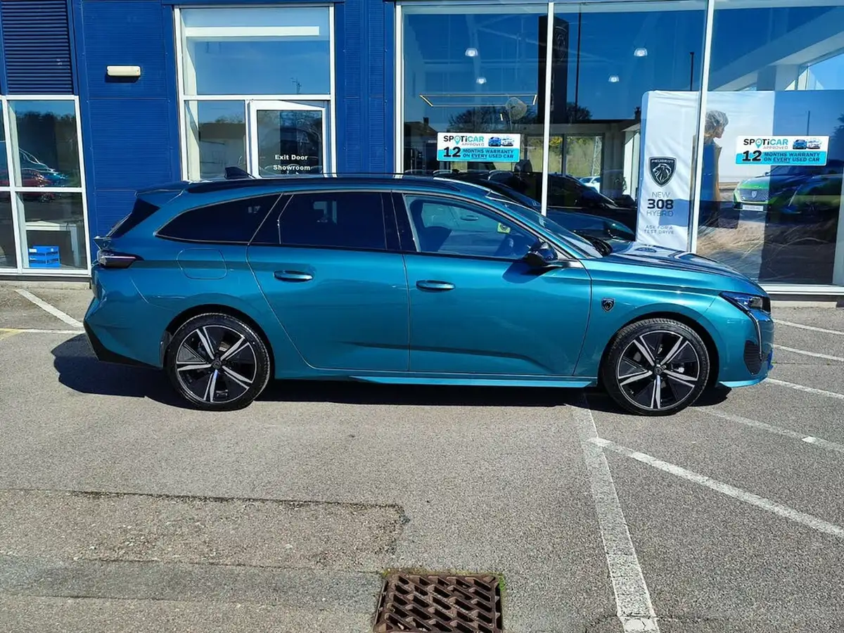 2024-peugeot-308-sw-12-puretech-gt-130ps-ss-eat8-big-4