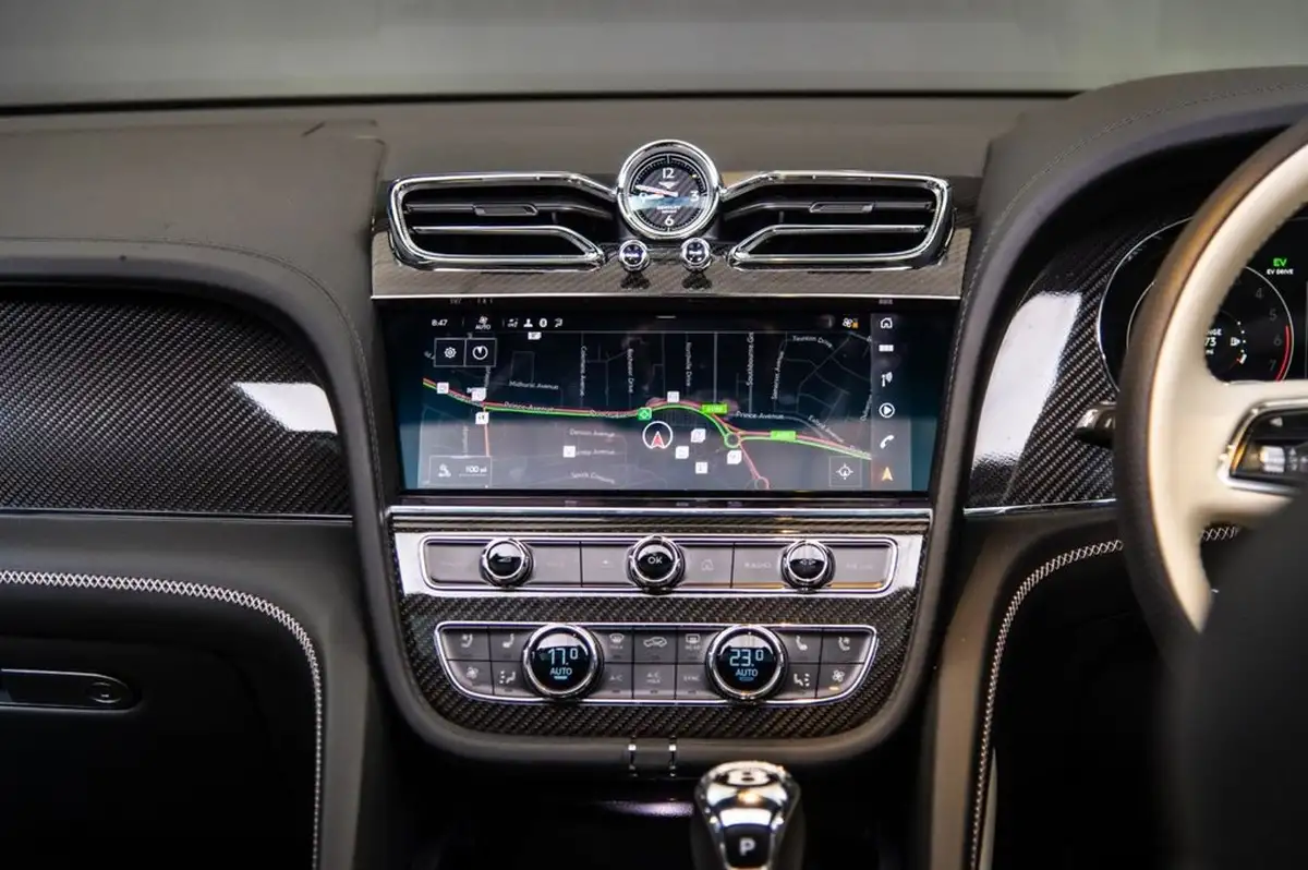 2023-bentley-bentayga-30-hybrid-big-51