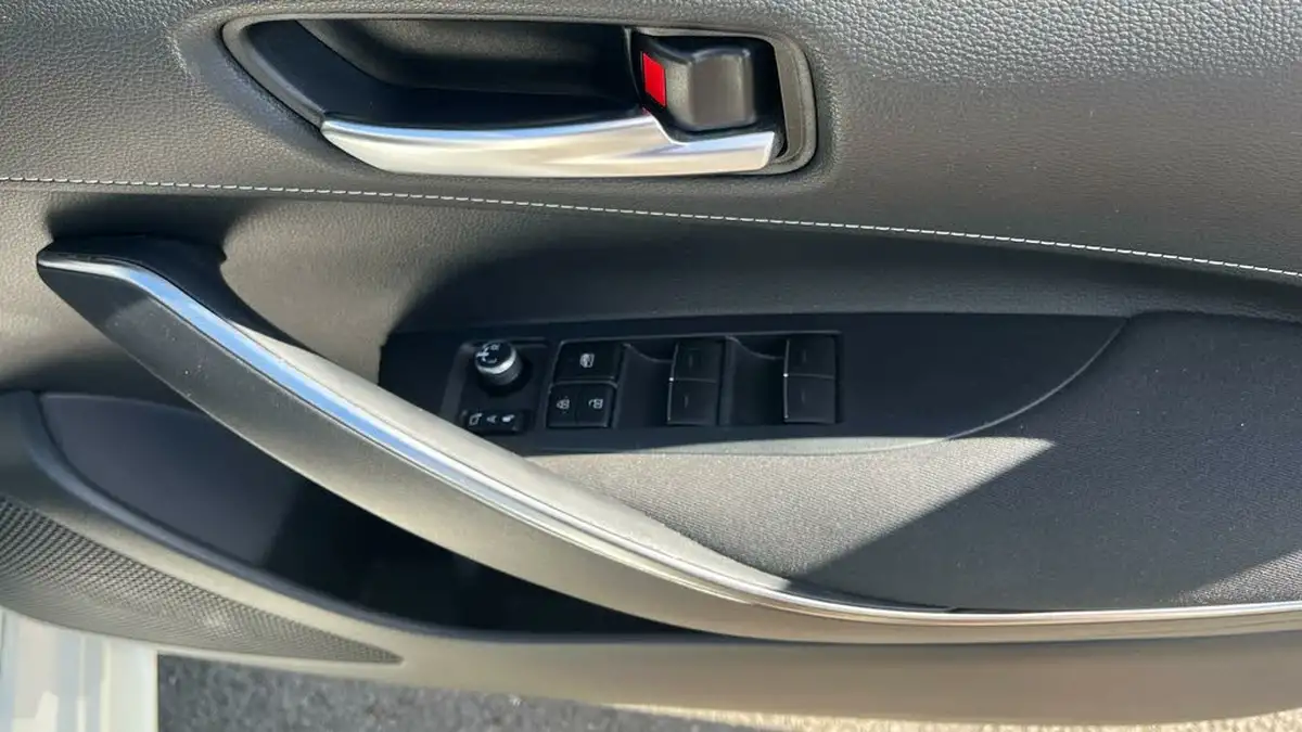 2021-suzuki-swace-18-sz-t-big-22