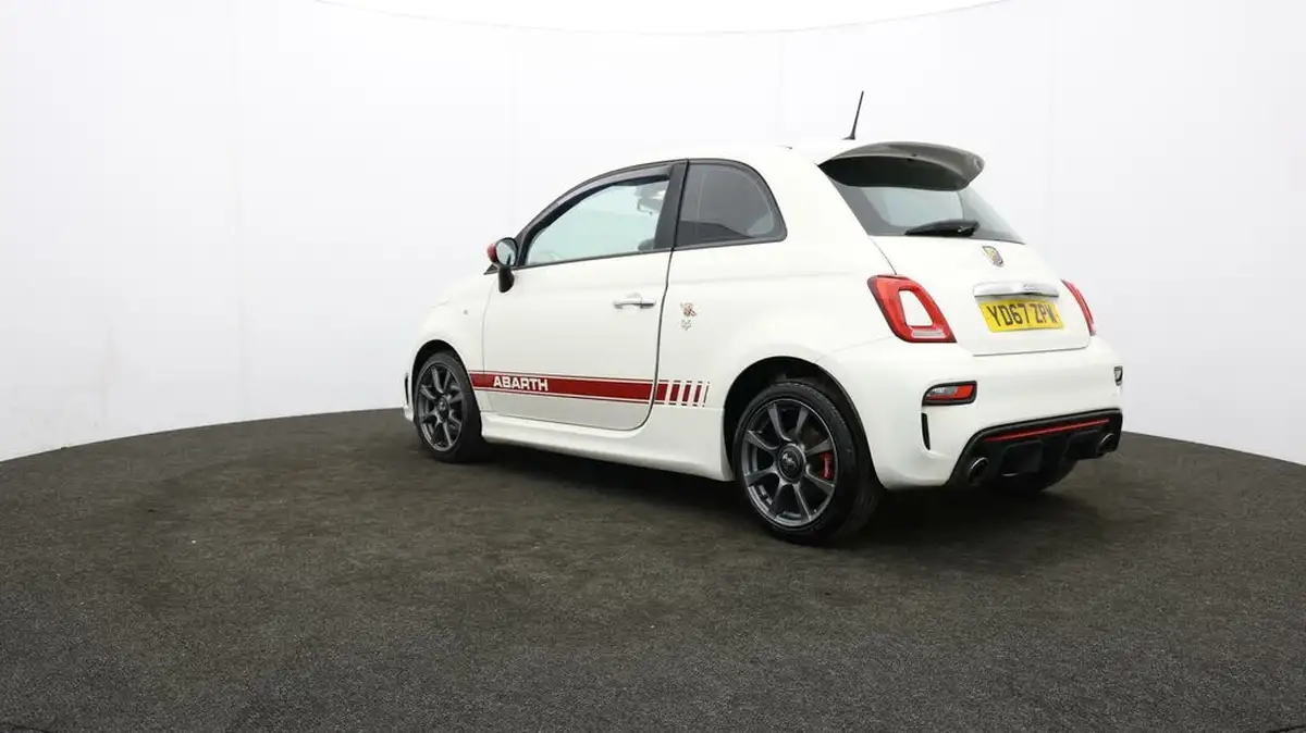 2017-abarth-595-14-tjet-big-4