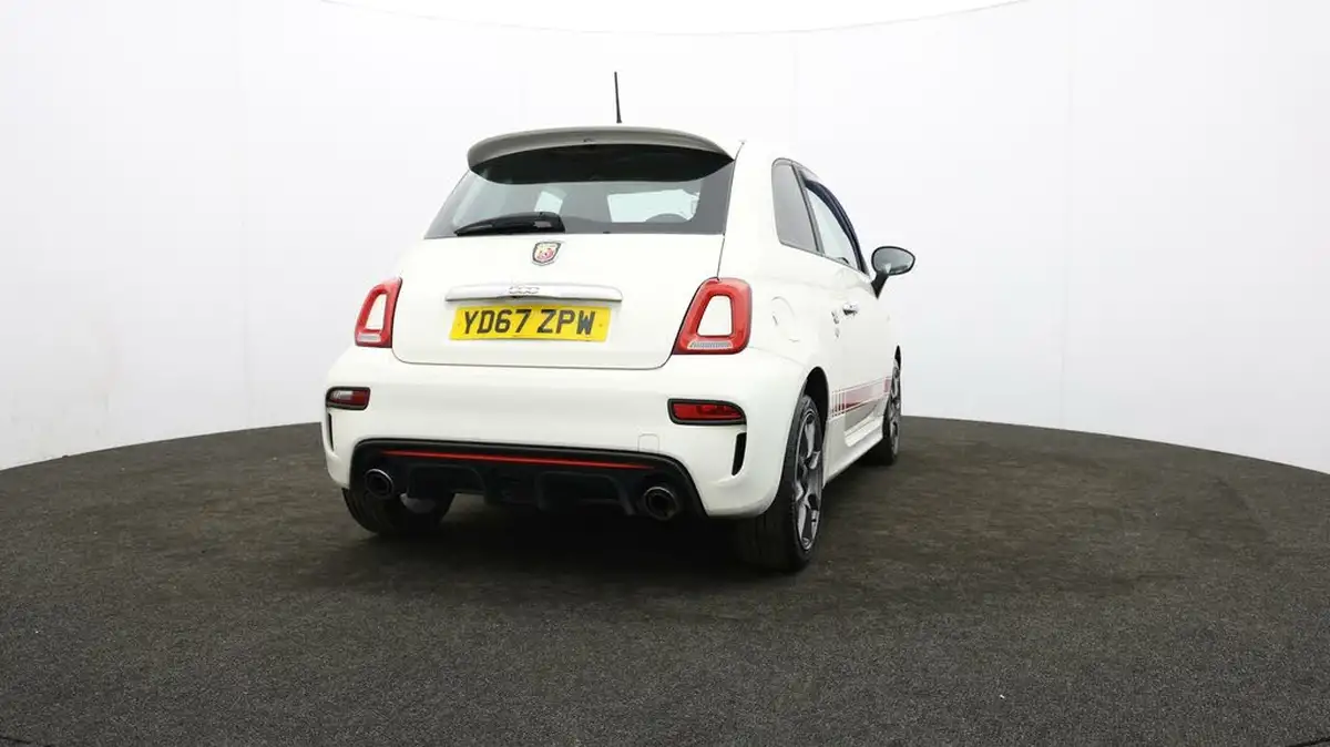 2017-abarth-595-14-tjet-big-73
