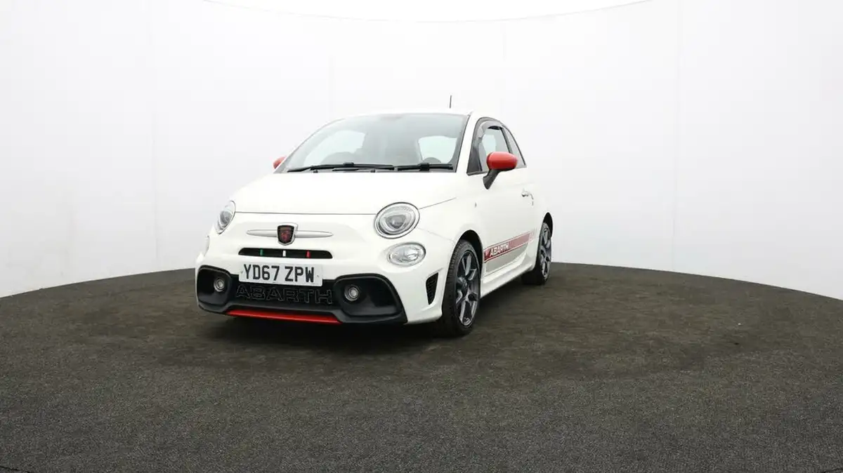 2017-abarth-595-14-tjet-big-49