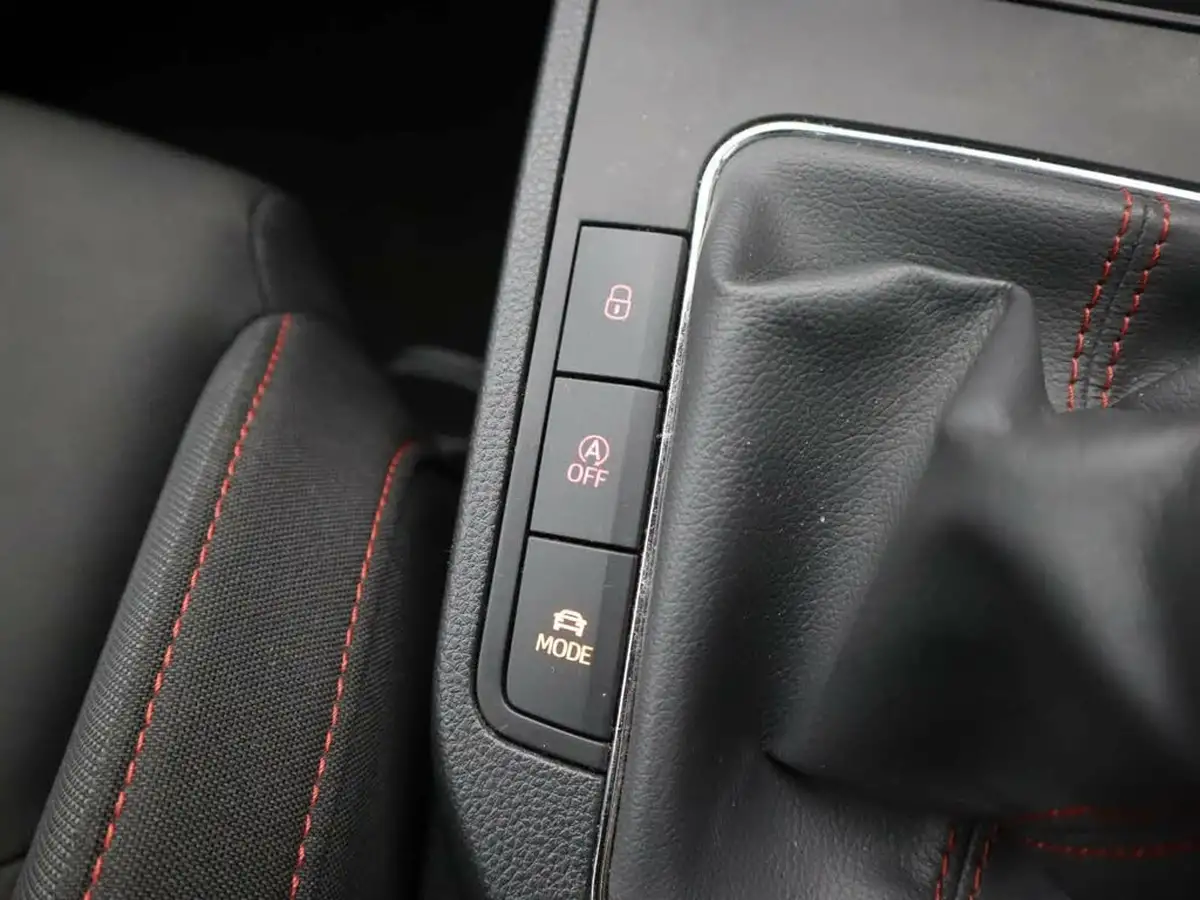 2021-seat-ibiza-10-tsi-fr-95ps-big-19