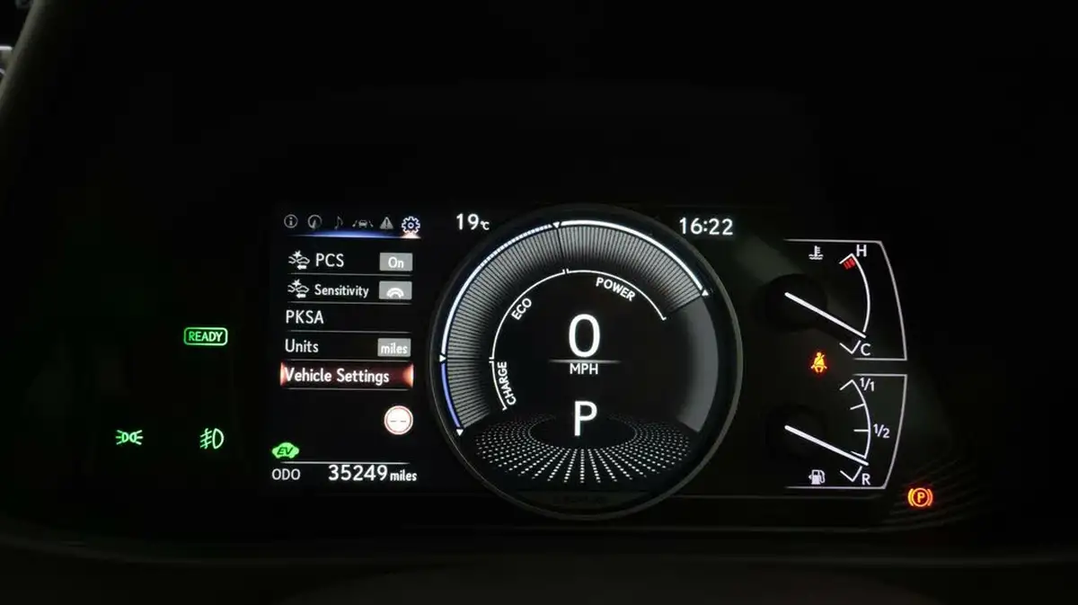 2019-lexus-ux-250h-20-ux-premium-pack-without-navigation-big-10
