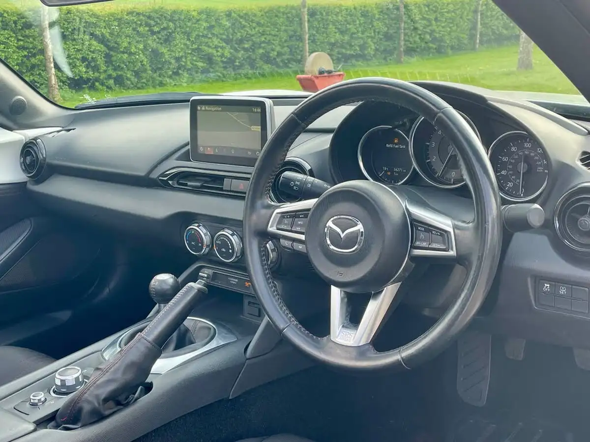 2018-mazda-mx-5-20-se-l-rf-big-16