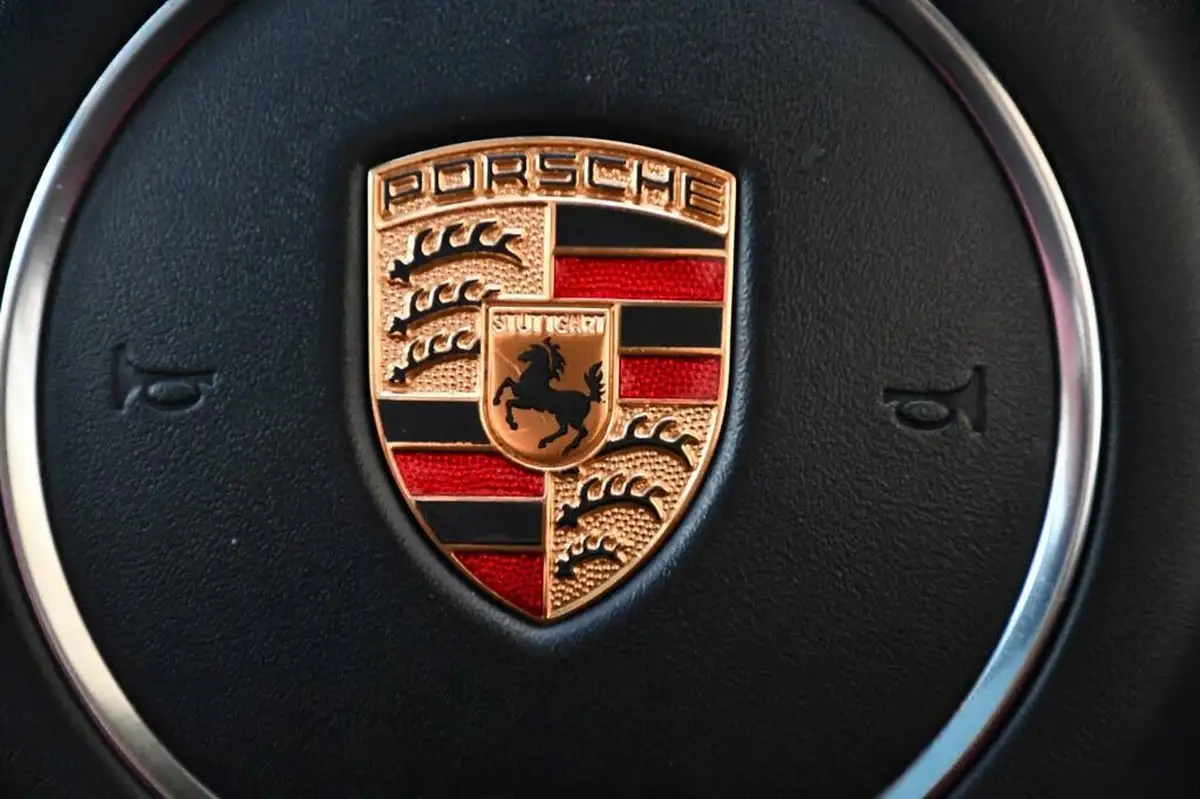2015-porsche-macan-36-turbo-big-48