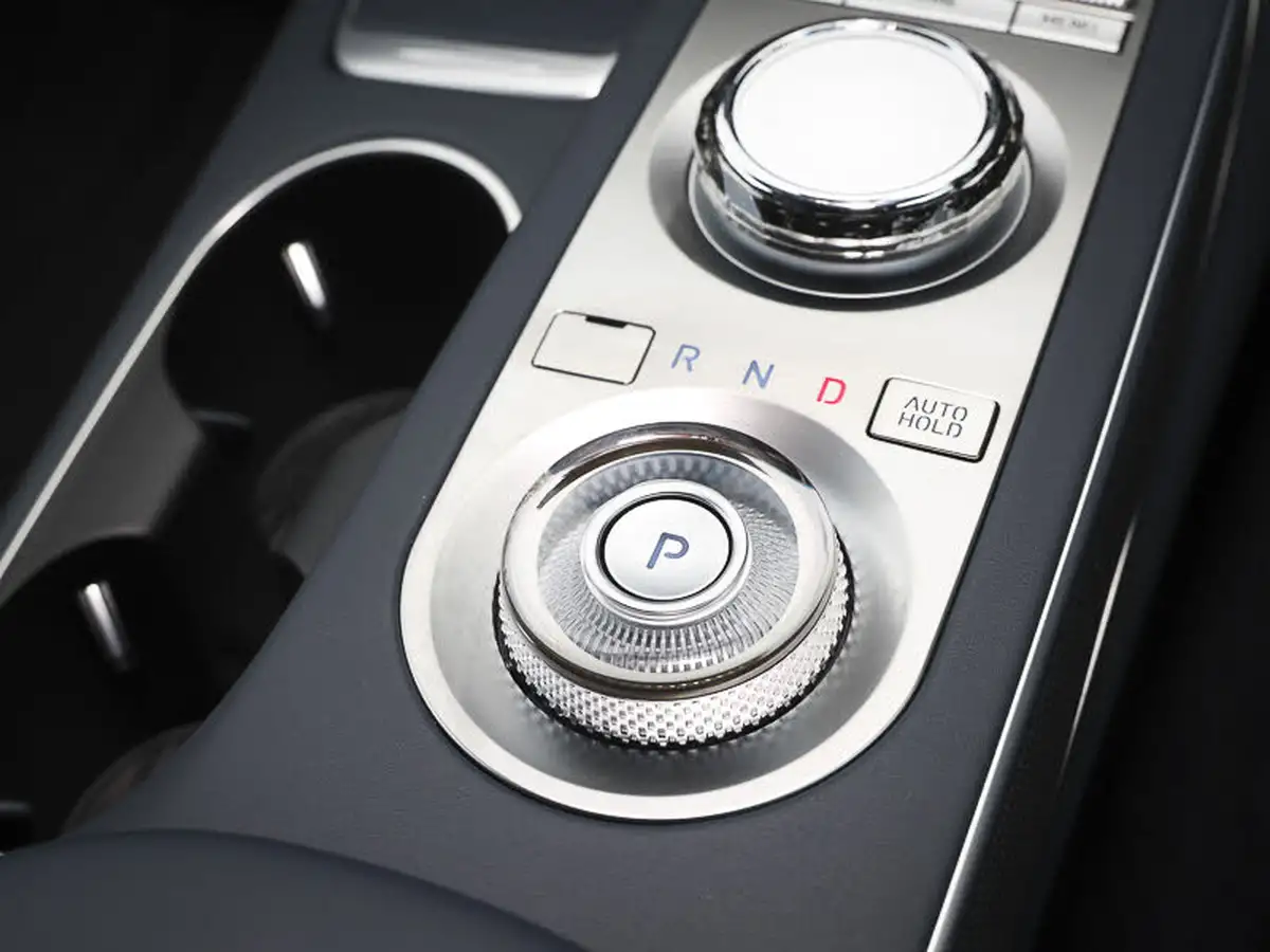 2025-genesis-gv70-22-d-sport-line-big-18