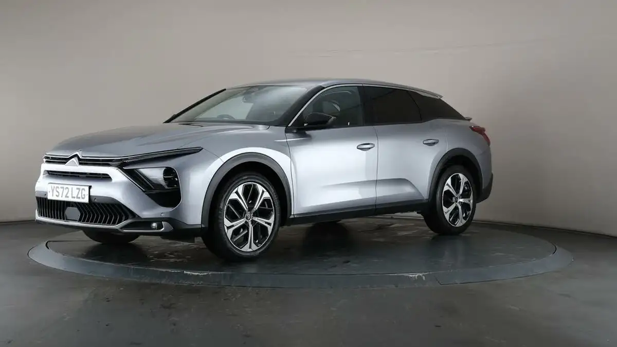 2022-citroen-c5-x-12-puretech-sense-plus-big-33