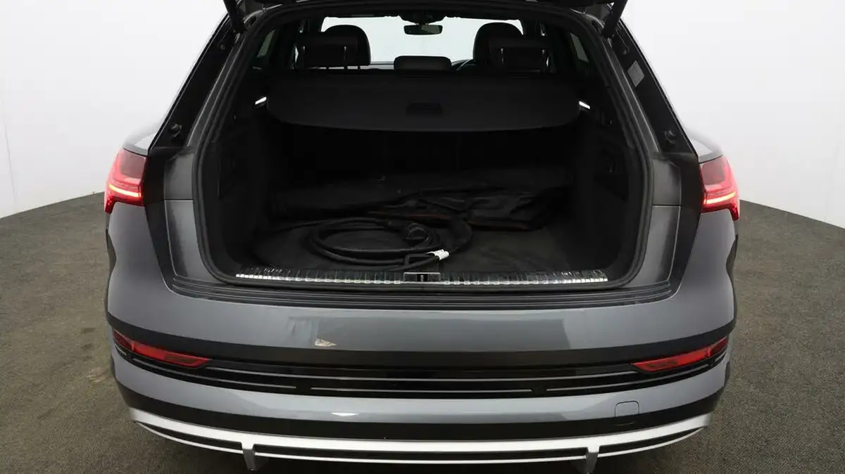 2021-audi-e-tron-50e-s-line-station-wagon-big-16