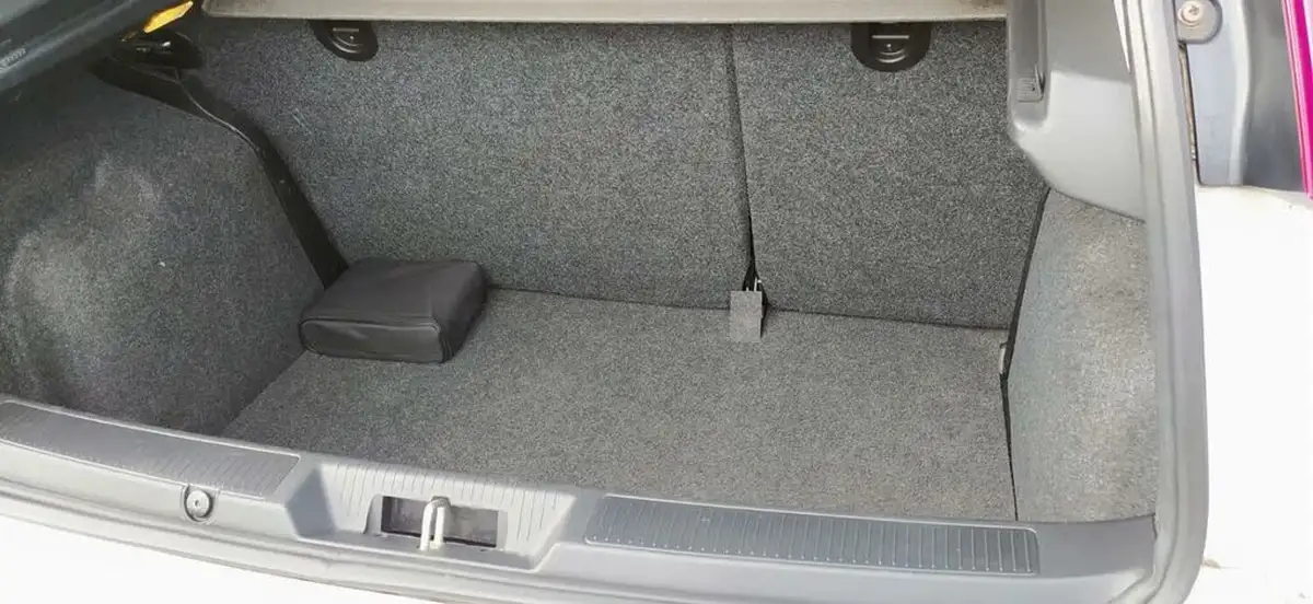 2016-fiat-punto-12-easy-5d-big-17