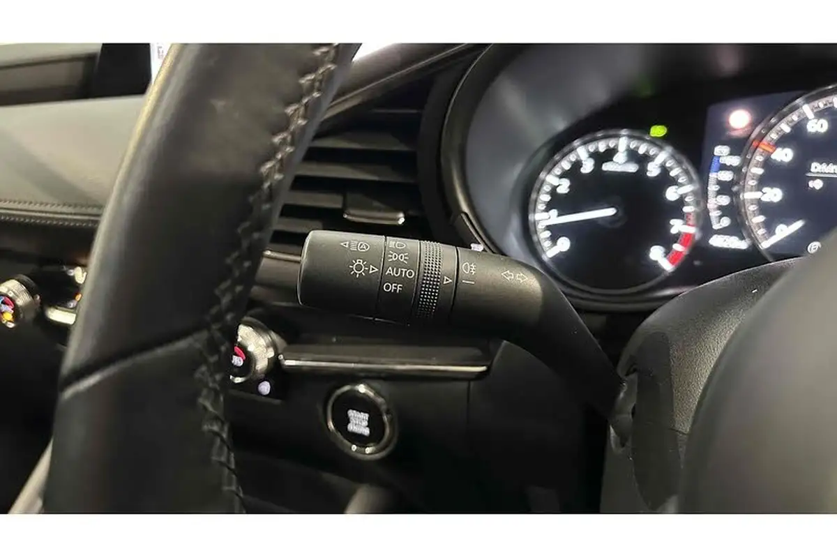 2022-mazda-mazda3-20-gt-sport-186ps-saloon-4d-big-30