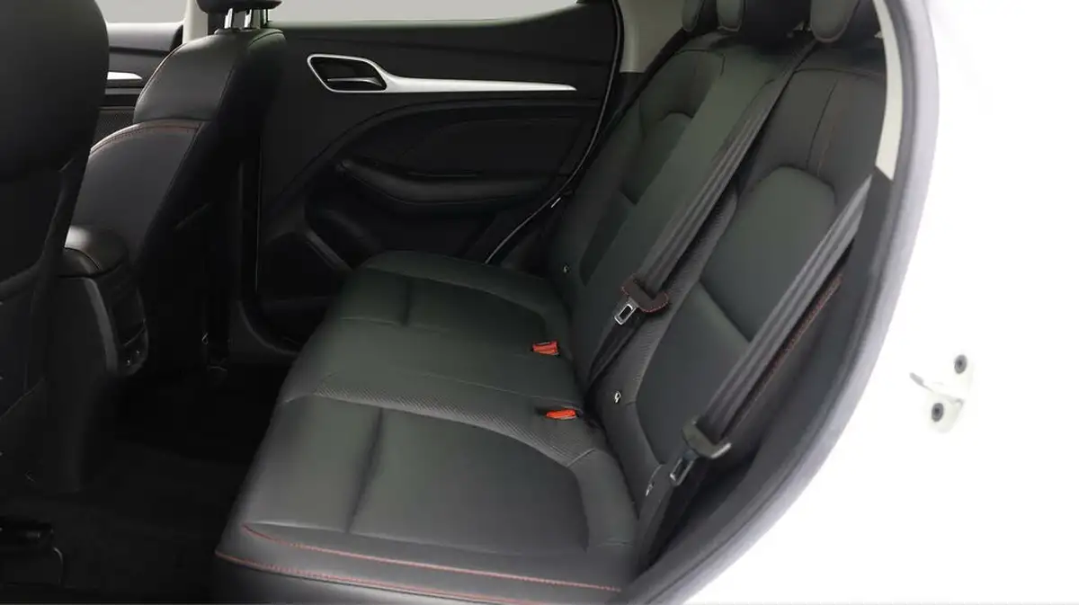 2023-mg-zs-suv-10t-gdi-exclusive-big-15