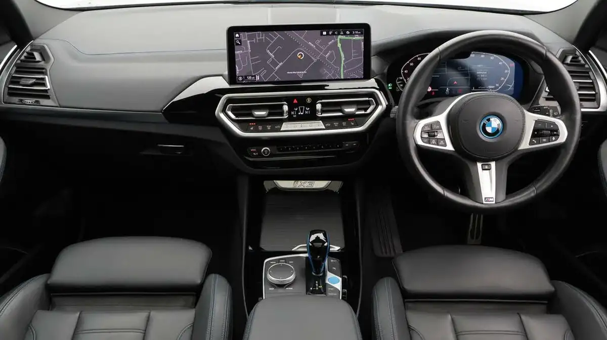 2022-bmw-ix3-e-m-sport-big-13