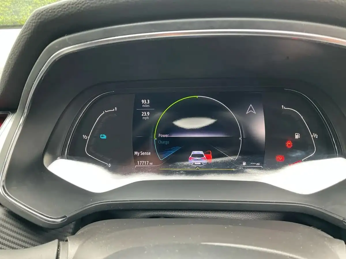 2022-renault-captur-16-rs-line-145ps-rs-line-e-tech-hybrid-big-10