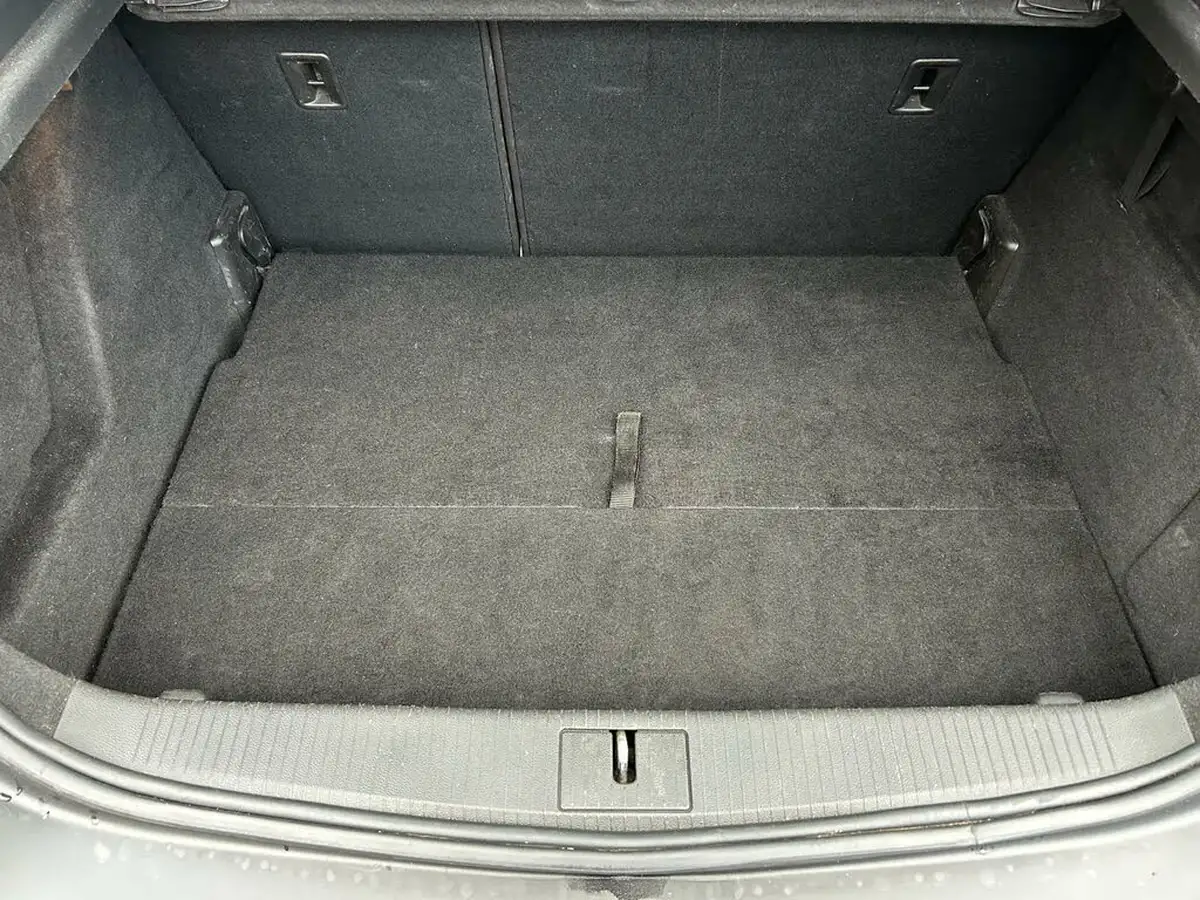 2011-vauxhall-astra-16-sri-vvt-16v-115ps-hatchback-5d-auto-big-45