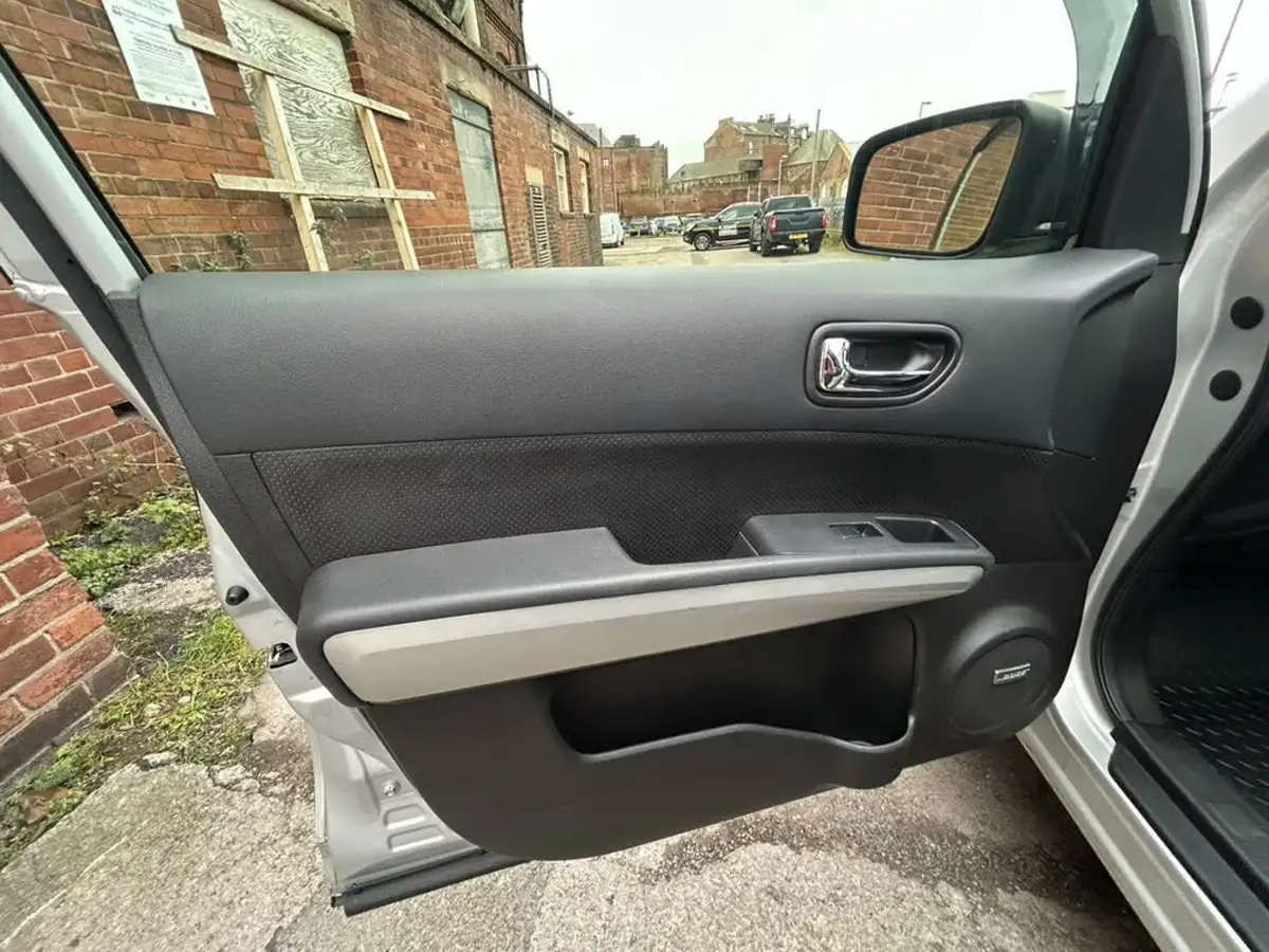 2013-nissan-x-trail-20td-tekna-150ps-auto-big-11