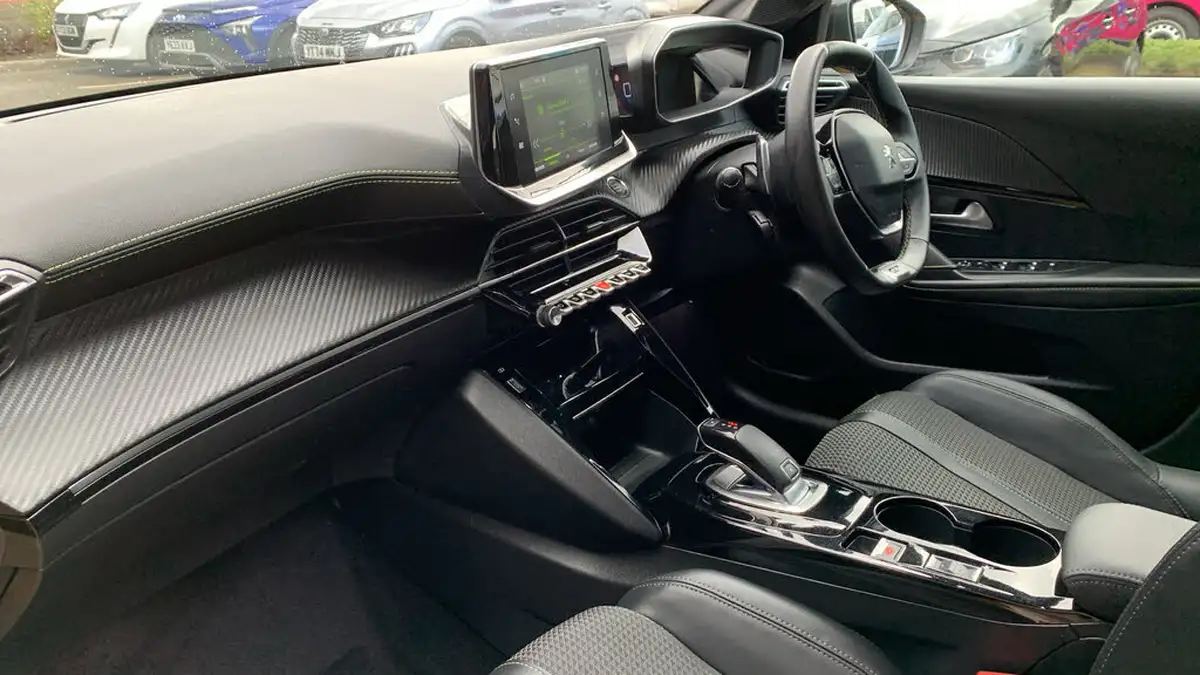 2020-peugeot-208-12-puretech-gt-line-130bhp-eat8-big-11