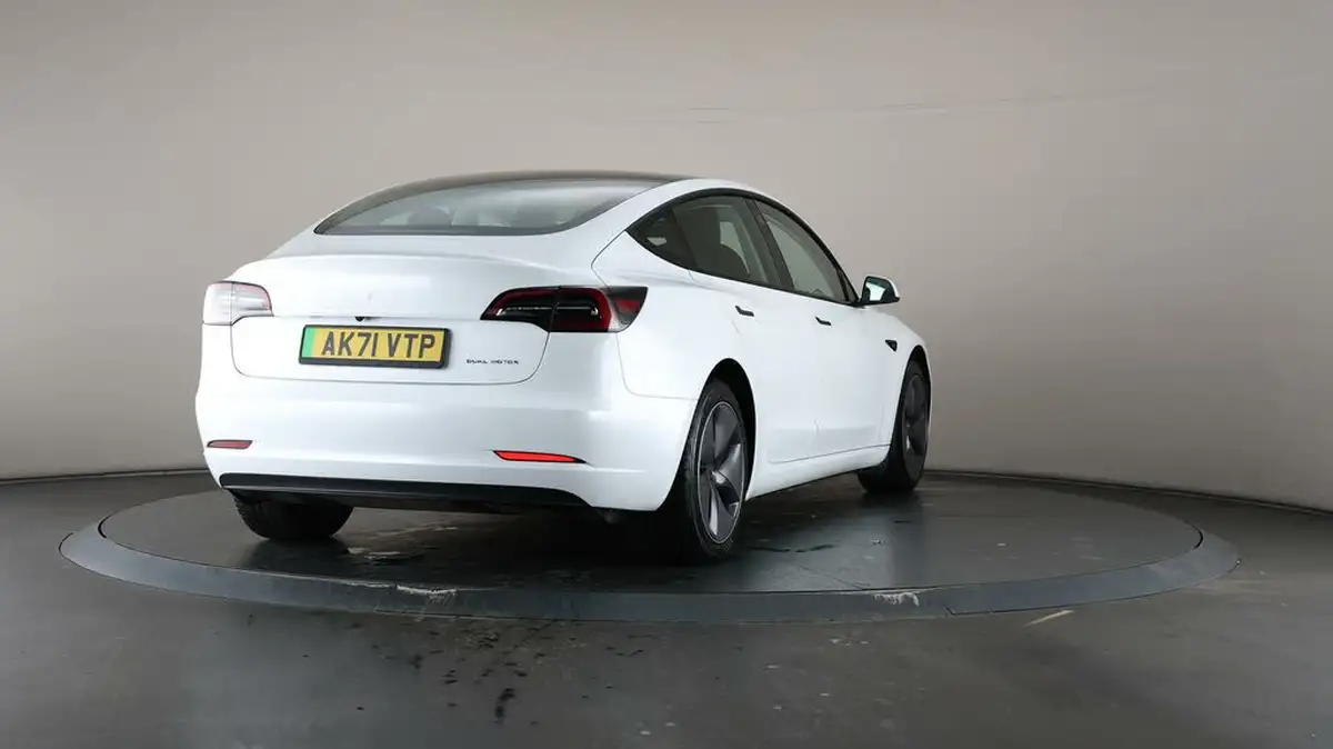 2021-tesla-model-3-e-long-range-awd-big-62