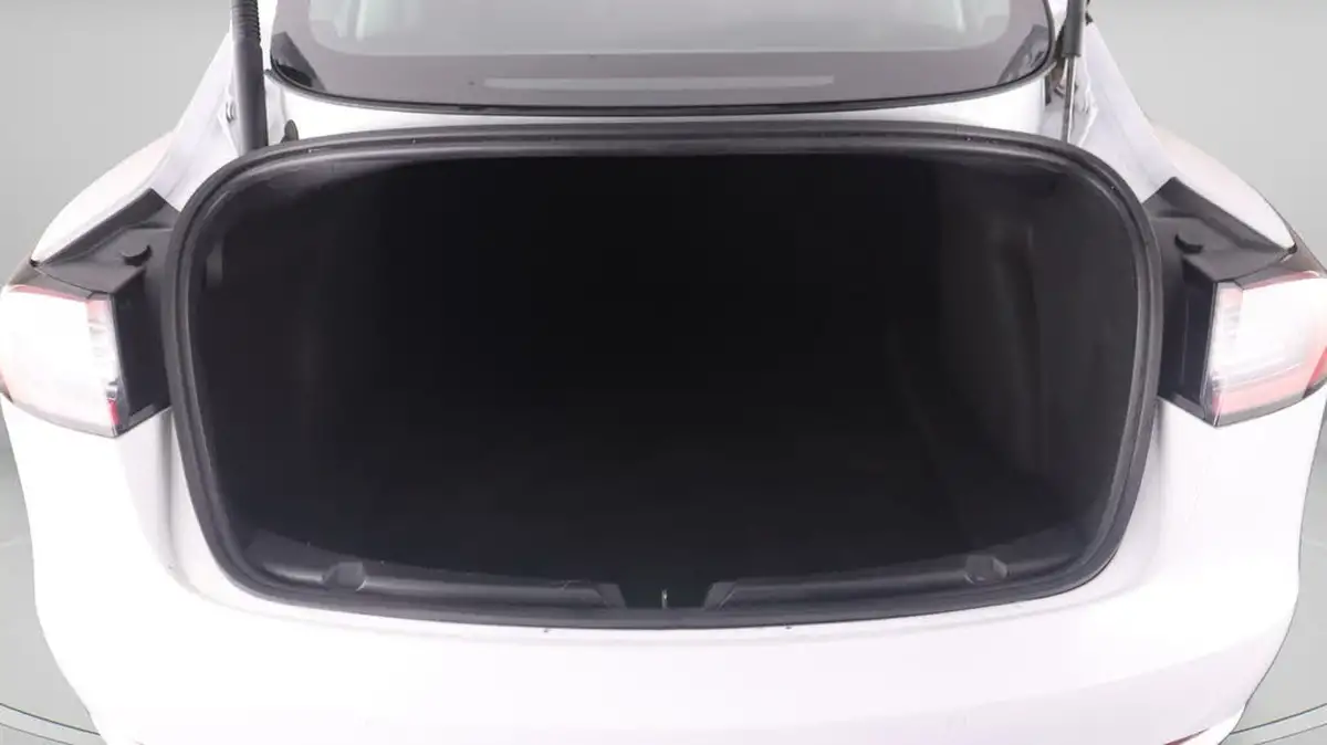2021-tesla-model-3-e-long-range-awd-big-17
