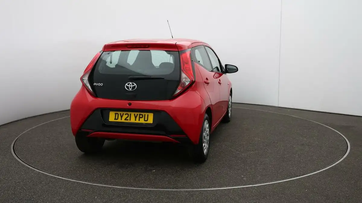 2021-toyota-aygo-10-vvt-i-x-play-tss-x-shift-big-48