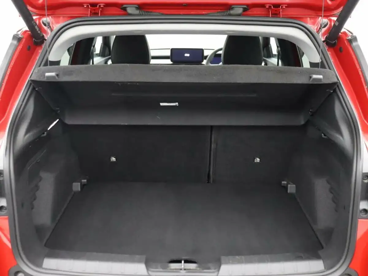 2024-jeep-avenger-e-summit-big-17